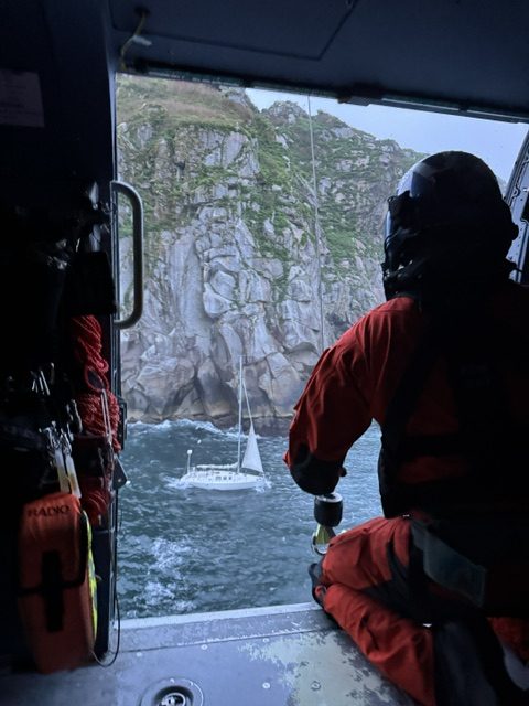 Coast Guard rescues four from sailboat off Cape Aialik 